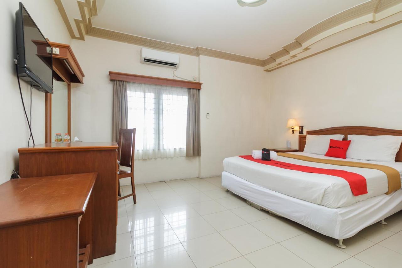 Reddoorz Plus Near Taman Siring Бенуааняр Екстериор снимка