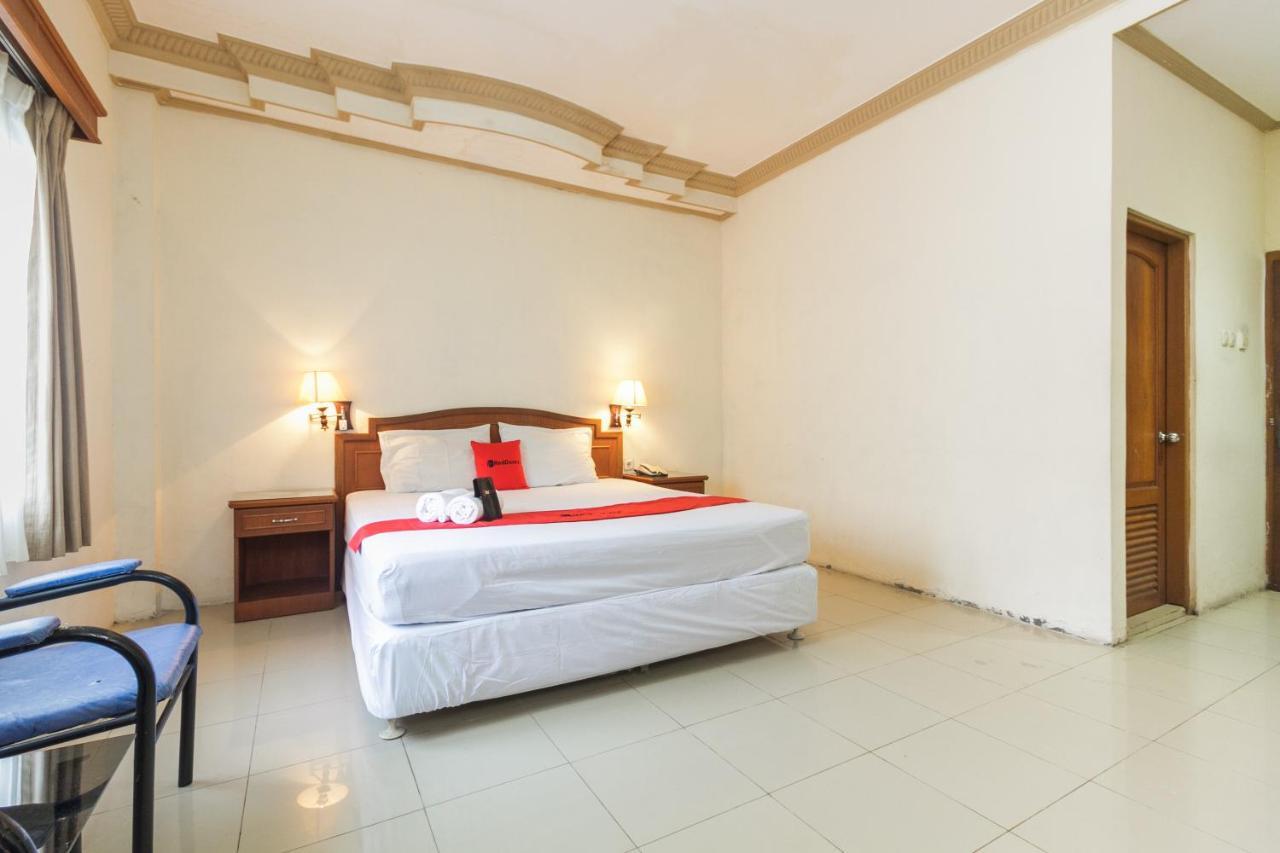 Reddoorz Plus Near Taman Siring Бенуааняр Екстериор снимка
