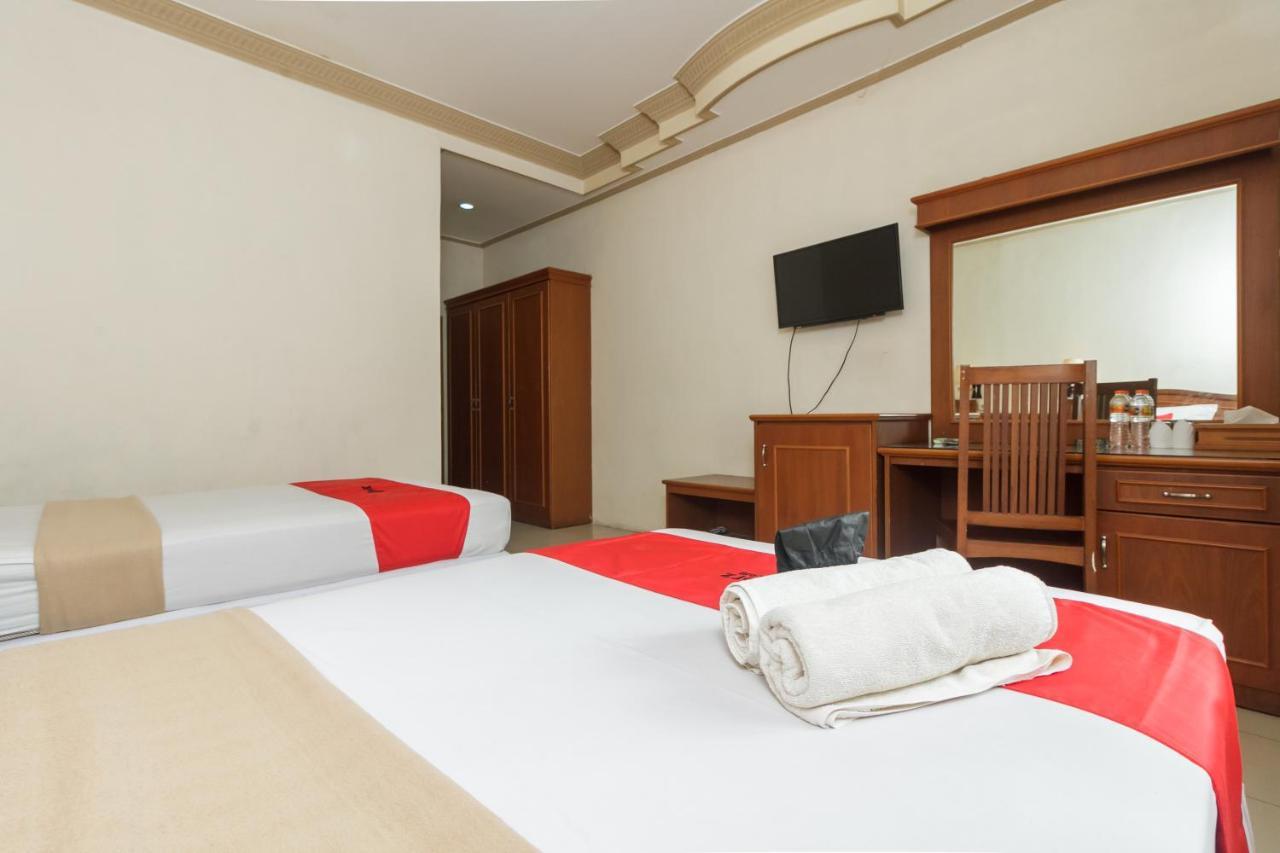 Reddoorz Plus Near Taman Siring Бенуааняр Екстериор снимка